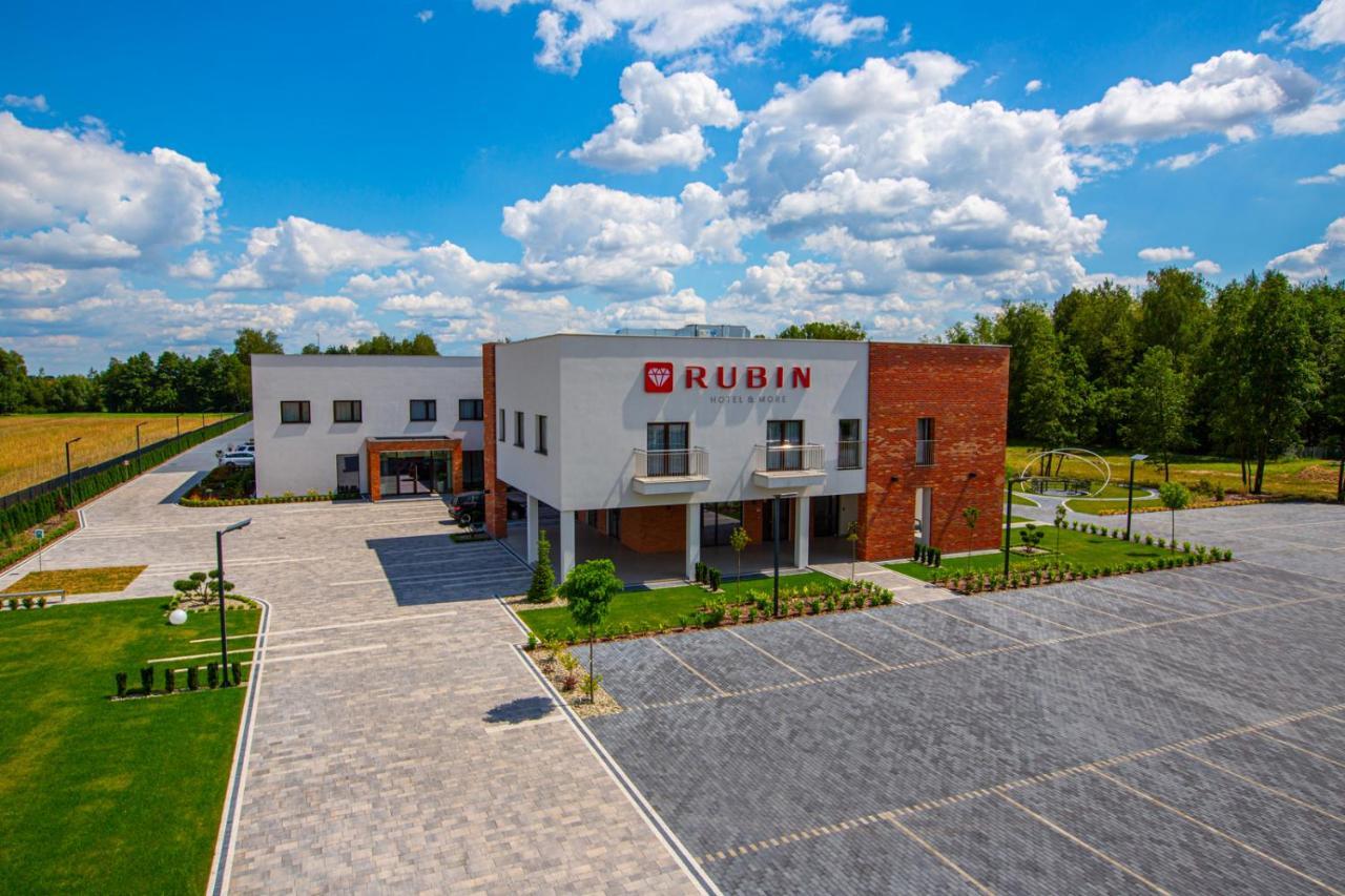 Hotel Rubin Stara Blotnica Exteriör bild