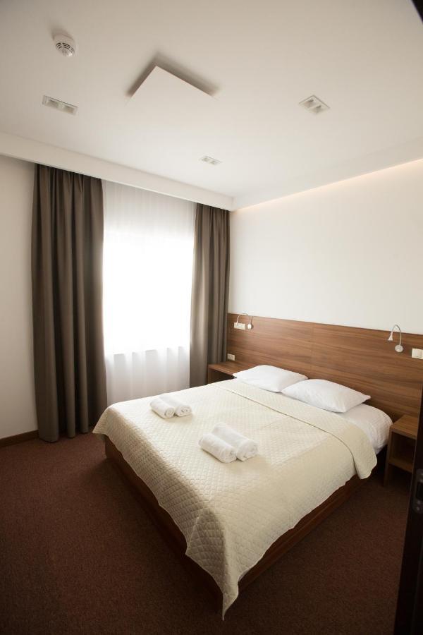 Hotel Rubin Stara Blotnica Exteriör bild