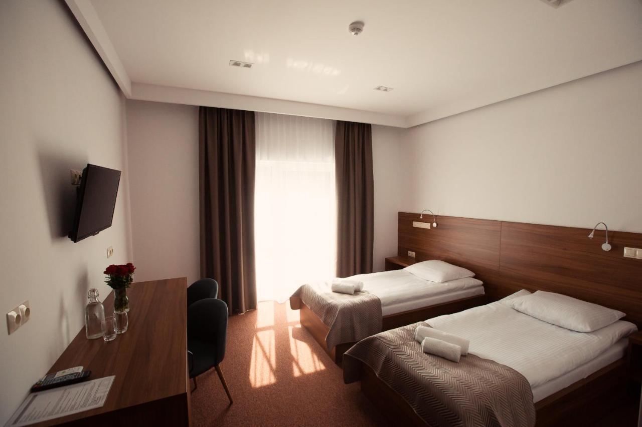 Hotel Rubin Stara Blotnica Exteriör bild
